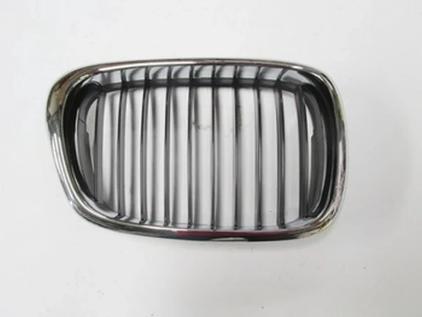 Bmw 5 Serisi 2001-2003 Ön Panjur Sağ Nikelajlı - Siyah (Tw) (Adet) (Oem No:51137005838) ürün görseli 1