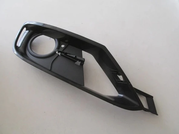 Bmw 3 Serisi 2012-2014 Sis Lamba Kapağı Sağ Delikli (Sport Lıne) (Tw) (Oem No: 51117300740) ürün görseli 1