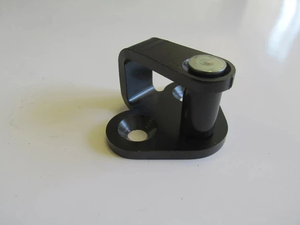 Citroen Berlingo 1996-2003 Ön Kapı Kilit Karşılığı Sağ - Sol Aynı (Adet) (Oem No: 9164.57) ürün görseli 1