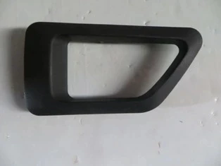 Citroen Berlingo 1996-2003 Ön Kapı İç Açma Kolu Çerçevesi Sol Siyah (Adet) (Oem No:914394) ürün görseli 1