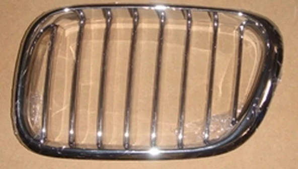 Bmw X5 2000-2003 Ön Panjur Sol Siyah - Nikelaj Çerçeveli (Adet) (Oem No:51138250051) ürün görseli 1