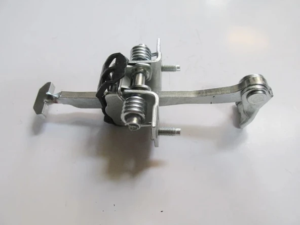 Citroen C4 Picasso 2007-2012 Arka Kapı Durdurucusu Sağ - Sol Aynı (Adet) Gergisi) (Oem No: 9181K4) ürün görseli 1
