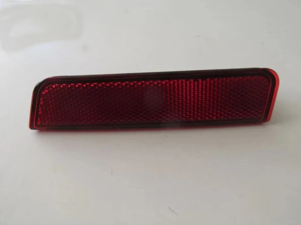 Dacia Duster 2010-2017 Arka Tampon Reflektörü Sağ Kırmızı (Oem No: 265604000R) ürün görseli 1