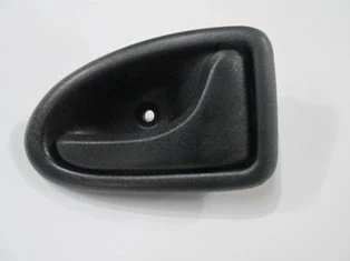Dacia Logan 2009-2012 Arka Kapı İç Açma Kolu Sağ (Pütürlü Siyah) (Oem No: 8200669525) ürün görseli 1