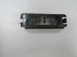 Dacia Sandero 2013-2020 Plaka Lambası (Famella) (Oem No: 8200957874) ürün görseli 1
