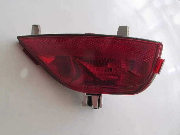 Dacia Sandero 2016-19 Arka Tampon Reflektörü Sağ Kırmızı (Pleksan) (Oem No: 265605279R) ürün görseli 1