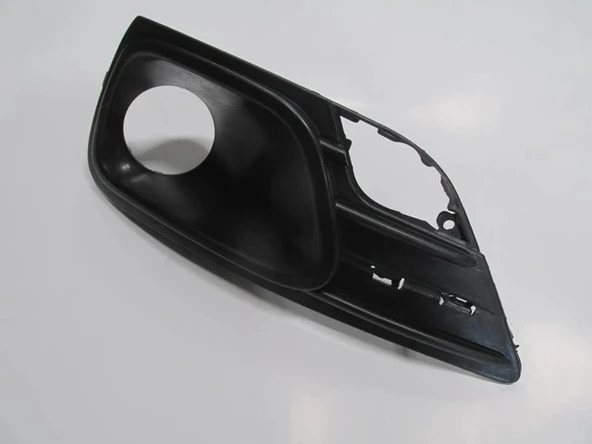 Fiat Linea 2012-2017 Sis Lamba Kapağı Sağ Delikli (Oem No: 735547962) ürün görseli 1