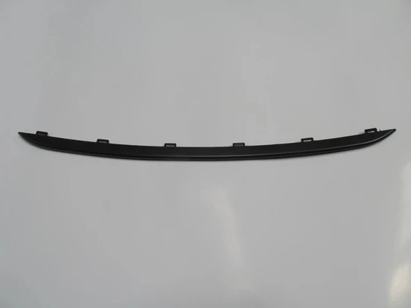 Fiat Linea 2012-2017 Ön Panjur Orta Alt Çıtası Uzun Siyah (Eurobump) (Oem No: 735548042) ürün görseli 1