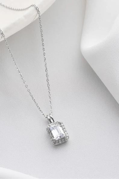 Two Arts Jewelry Kadın 925 Ayar Gümüş Dikdörtgen Kesim Zirkon Taşlı Kolye | Hediye Kutusunda Gümüş 45 cm ürün görseli 1