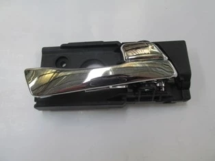 Hyundai Accent Blue 2011-2018 Ön Kapı İç Açma Kolu Sağ Nikelajlı (Euro Body) (Oem No: 82620-1R000) ürün görseli 1
