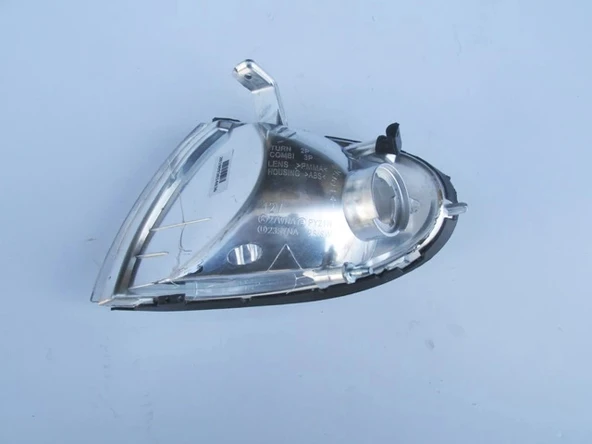Hyundai Accent 1998-2000 Ön Sinyal Sağ Beyaz (Mars) (Adet) (Oem No:9230222300) ürün görseli 1