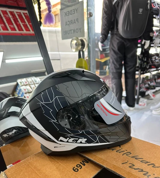 KASK KAPALI VİZÖRLÜ M69 ECE BELGELİ - BEYAZ GRİ FORCE GRAFİK ürün görseli 1