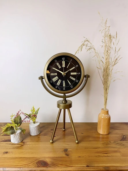 Norino Eskitme Metal Mini Tripod Zarif Masa Saati 45×26 cm ürün görseli 1