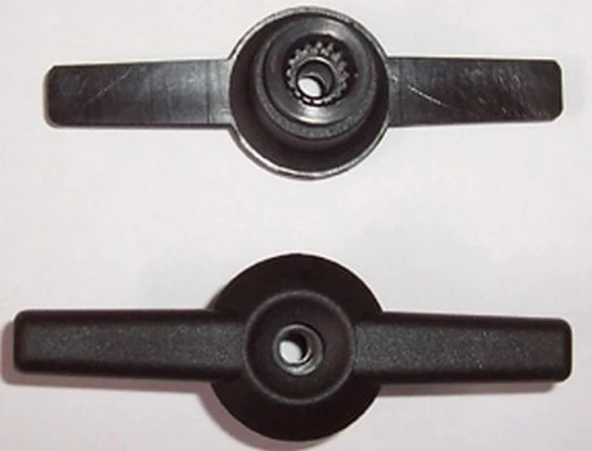 Hyundai H1 1997-2008 Minübüs Bagaj Kapağı İç Açma Kolu (Adet) (Oem No:8366143300Aq) ürün görseli 1