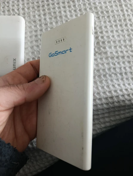 Powerbank beyaz 5000 mah ince uzun ikinci el ürün görseli 1