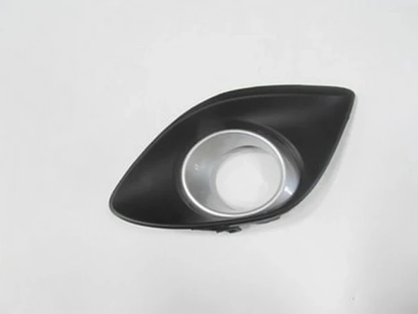 Mazda 2 Hatchback 2012-2014 Sis Lamba Kapağı Sol Delikli - Çerçevesi Gümüş Gri (Tyg) (Adet) (Oem No:Dr6150C20A) ürün görseli 1