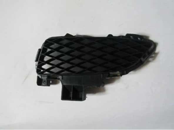Mazda 3 Sedan 2003-2006 Sis Lamba Kapağı Sol (Fpı) (Adet) (Oem No:Bn8V50C21) ürün görseli 1