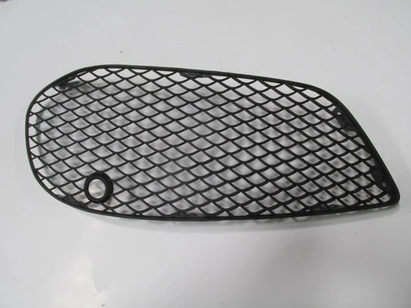 Mercedes C Class 2014-2017 Sis Lamba Kapağı Sol Deliksiz (Amg)(Tw) (Oem No: 2058852523) ürün görseli 1