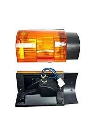 Sınyal Lambası Sag Sarı Japon Canter (Fe304, Fe444, Fe449) 3.3 D:3.9 D 86-97 (Oem No: Mb302245) ürün görseli 1