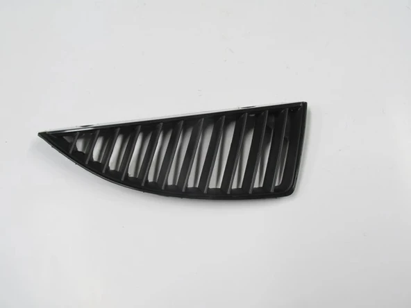 Mitsubishi Lancer 2004-2006 Ön Panjur Sağ Siyah (Fpı) (Oem No: Mn161116) ürün görseli 1