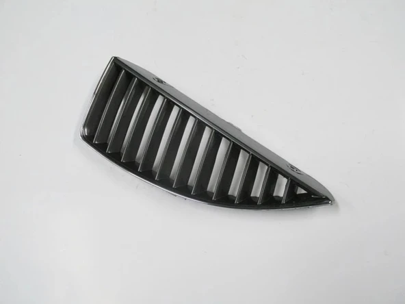 Mitsubishi Lancer 2004-2006 Ön Panjur Sol Nikelaj Çıtalı (Fpı) (Oem No: Mn161113) ürün görseli 1