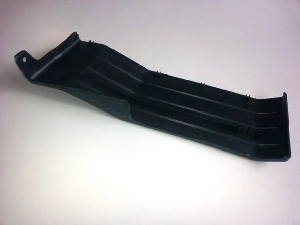 Mitsubishi L300 1988-1997 Minübüs Ön Tampon Ucu Sağ Siyah (Plastik) Demiria Takılan) (Adet) (Oem No:Mb701718) ürün görseli 1