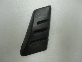 Nissan Sunny 1990-1994 B13 Arka Çamurluk Bandı Sol Çizgili Tip Siyah (Yapıştırmalı) (Tyg) (Adet) (Oem No:7887350Y00) ürün görseli 1
