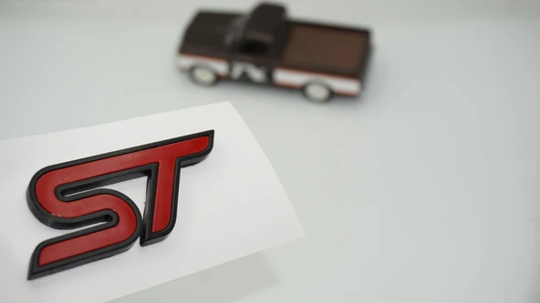 DK Tuning ST Logo Siyah Kırmızı Bagaj Arma Amblem Ford ile Uyumlu ürün görseli 1