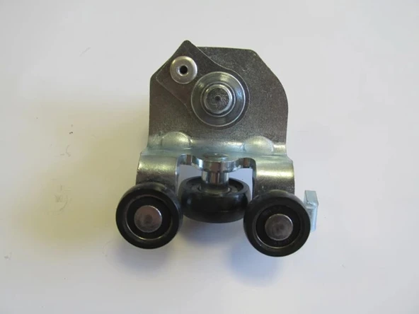 Peugeot Boxer 2007-2013 Sürgülü Kapı Üst Ray Bağlantısı Sağ (Oem No: 1344234080) ürün görseli 1