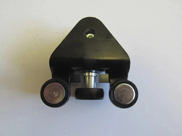 Peugeot Bipper 2008-2017 Sürgülü Kapı Alt Ray Bağlantısı Sağ - Sol Aynı (Adet) (Oem No: 1378343080) ürün görseli 1