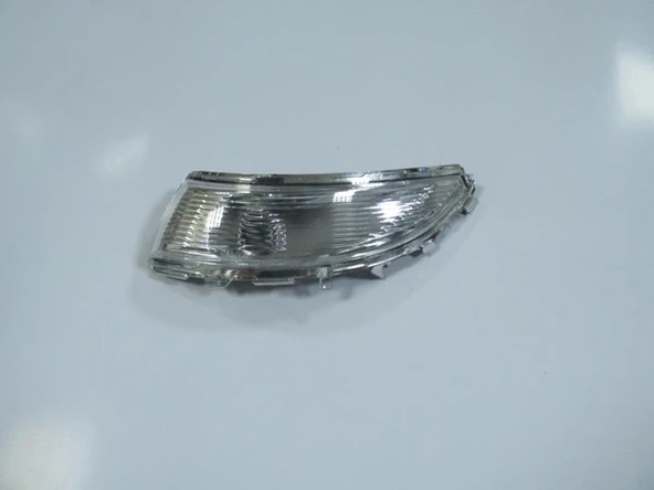 Renault Captur 2013-2019 Kapı Ayna Sinyali Sol (Oem No: 261659450R) ürün görseli 1