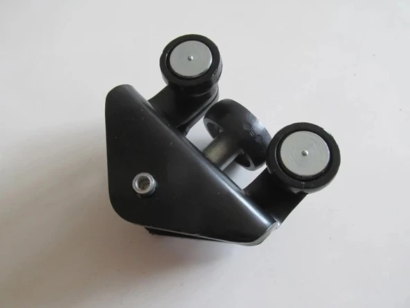 Peugeot Partner 1996-2002 Sürgülü Kapı Alt Ray Bağlantısı Ucu Sağ - Sol Aynı Adet Oem No: 9034.22 ürün görseli 1