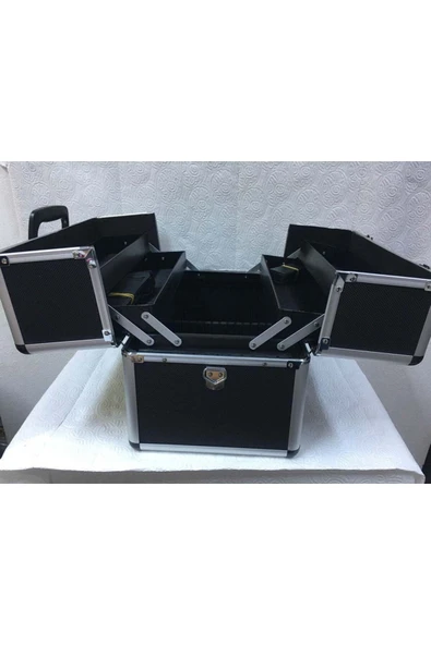 MEDİKALCİM Metal İlk Yardım Çantası ürün görseli 1