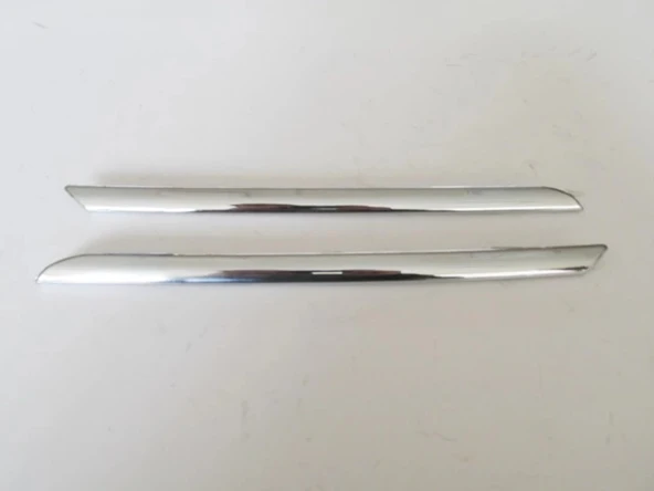 Renault Clio 4 Hatchback 2013-2016 Ön Panjur Üst Çıtası Nikelajlı Sağ - Sol Set 2 Parça (Oem No: 620723341R) ürün görseli 1