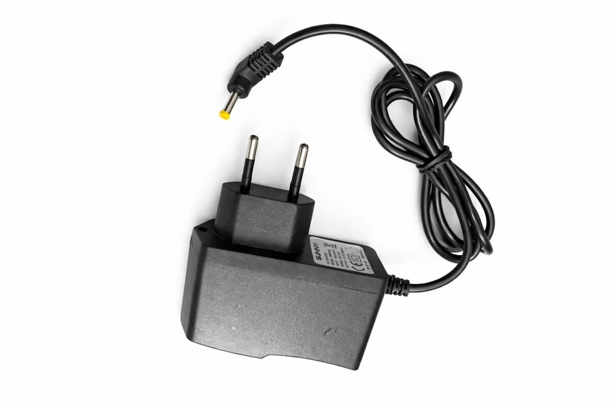 ALPSMART  AS-512. AS-514.  AS-516 UYUMLU 5V 2A 4.0X1.7 GİRİŞLİ  ADAPTÖR ürün görseli 1