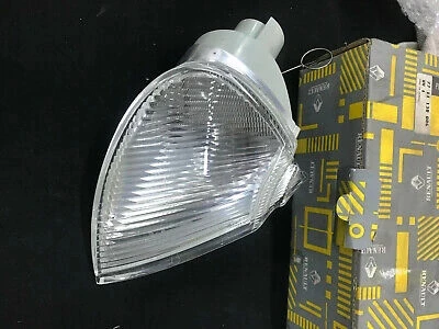 Sınyal Lambası Sol Duylu Renault Laguna I Bm 95- (Oem No: 7711130006) ürün görseli 1