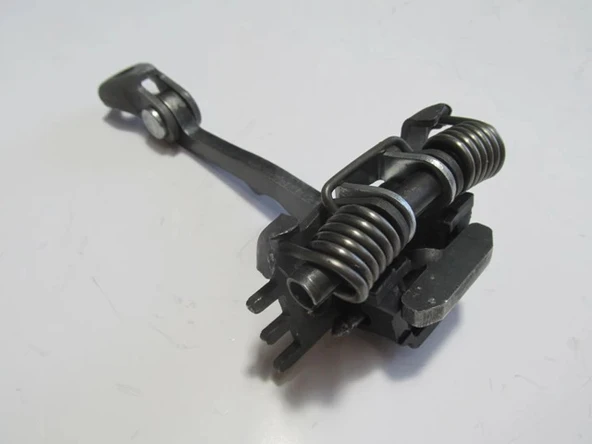 Renault Laguna 2008-2012 Ön Kapı Durdurucusu Sağ - Sol Aynı (Adet) Gergisi) (Oem No: 804310001R) ürün görseli 1