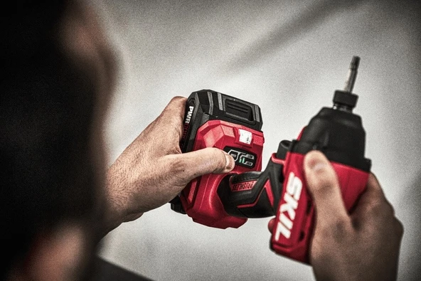 SKIL POWERTOOLS 3211CA AKÜLÜ DARBELİ VİDALAMA - Resim 5