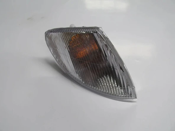 Renault Megane 1998-1999 Ön Sinyal Sağ Beyaz (Pleksan) (Adet) (Oem No:7701040713) ürün görseli 1
