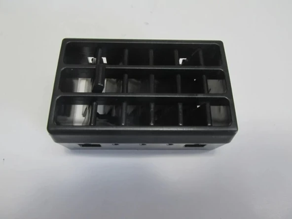 Renault R9 1997-2000 Broadway Ön Göğüs Orta Üfleme Peteği Sol Difizör (Oem No: 7702257701) ürün görseli 1