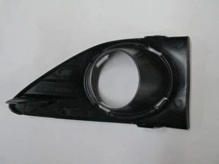 Renault Symbol 2013-2016 Sis Lamba Kapağı Sol Yuvası Nikelaj Delikli) (Oem No: 261528359R) ürün görseli 1