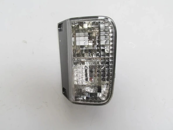 Renault Trafic 2 2004-2014 Arka Sis Lambası Sağ Beyaz (Pleksan) (Oem No: 8200968063) ürün görseli 1
