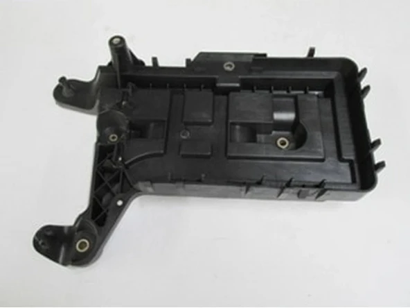 Skoda Octavia 2010-2012 Akü Koruma Plastiği (Bfn) (Adet) ürün görseli 1