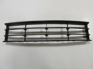Skoda Octavia 2010-2012 Ön Tampon Panjuru Orta Siyah (Tw) (Oem No: 1Z0853677C) ürün görseli 1