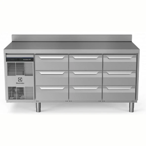 Electrolux Professional Endüstriyel Soğutmalı Tezgah, Sırtlı, "heavy Duty", Aısı304, -2°/+10°c, Dijital, Tropikal - 440 Lt, 9x? Çekmeceli EH3H3CCC ürün görseli 1