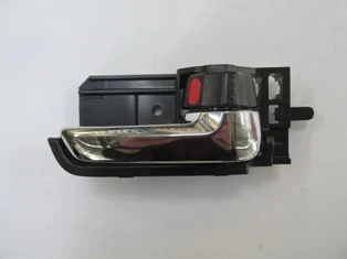 Suzuki Swift 2005-2011 Ön Kapı İç Açma Kolu Sağ Siyah - Nikelajlı (Hushan) (Oem No: 83110-63J20-F06) ürün görseli 1