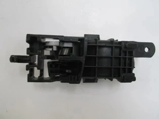 Suzuki Vitara 2006-2012 Grand Ön Kapı İç Açma Kolu Sol Siyah (Elceği Gümüş Gri) (Hushan) (Oem No: 83130-65J10 Bwj) ürün görseli 1