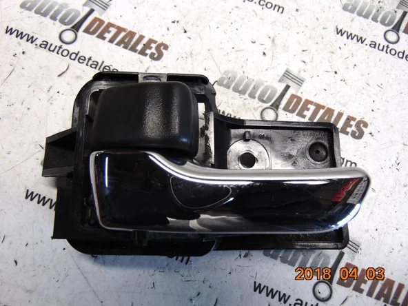 Toyota Avensis 1998-2002 Kapı Kolu İç Gri Sol (Oem No: 69206-05020) ürün görseli 1