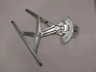 Toyota Corolla 2000-2002 Ön Cam Krikosu Sağ Manuel (Adet) (Oem No:6981002060) ürün görseli 1