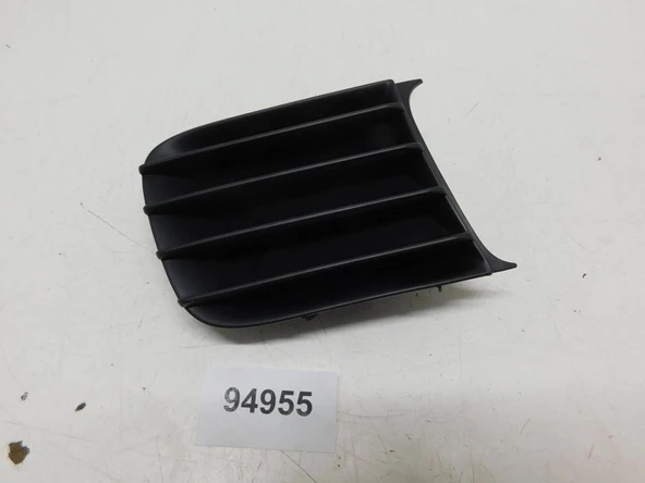 Toyota Corolla 2000-2002 Sis Lamba Kapağı Sağ Delikli) (Oem No: 81481-12050) ürün görseli 1